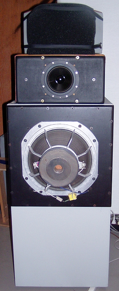 Image with TLL Loudspeaker, front view